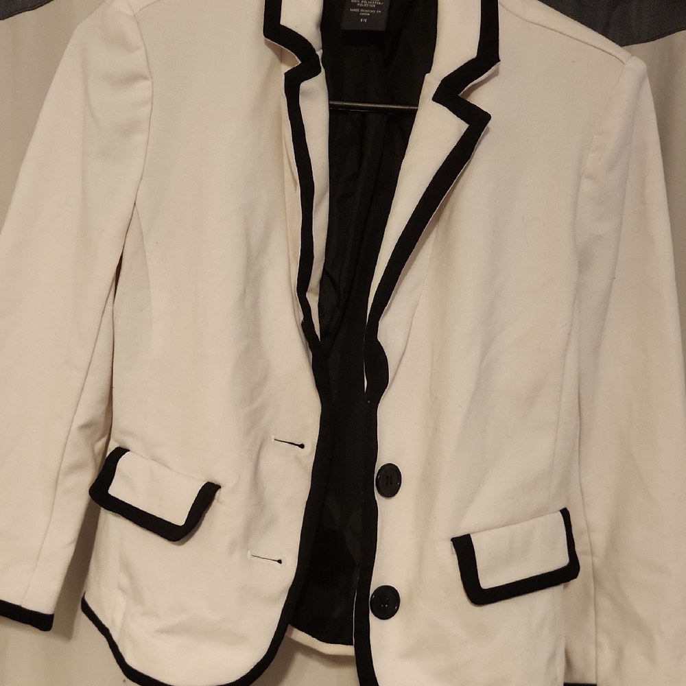 Covington White Blazer with Black Accents